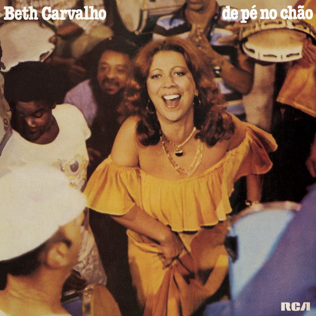 Beth Carvalho: 50 Anos de Carreira da Madrinha do Samba - Album-De-Pé-No-Chão